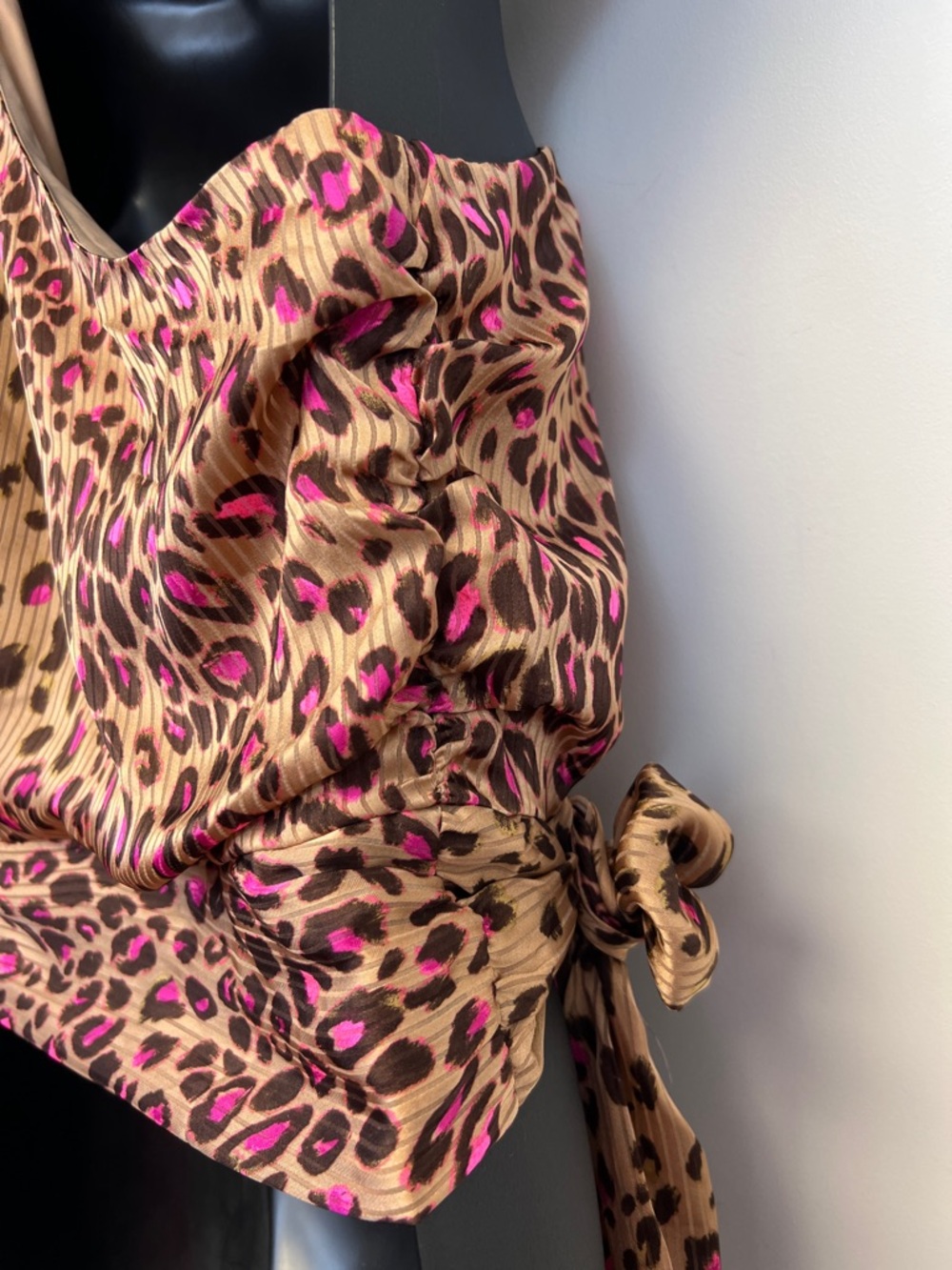 Express Women's Brown Pink One Shoulder Dressy New With Tags Blouse Size Small - Picture 9 of 11
